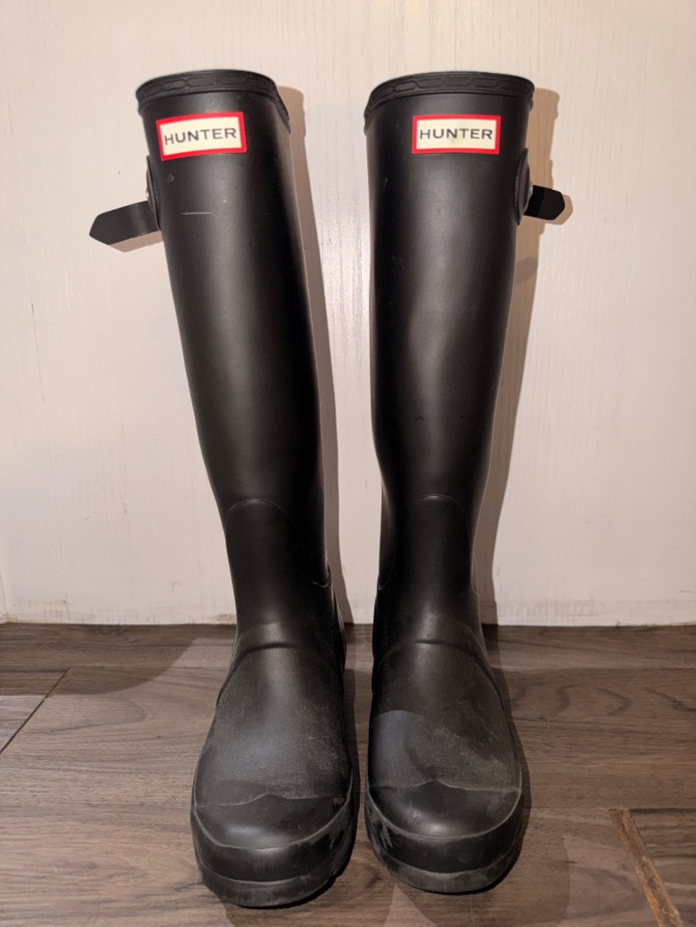 Hunter Original Tall Rain Boots Matte Black Women’s US 5 + Hunter Fleece Socks